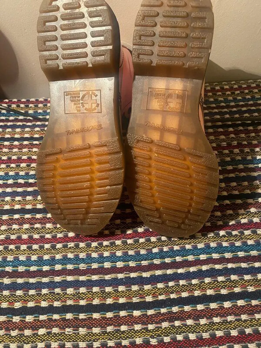 Dr martens pink boots - Image 3