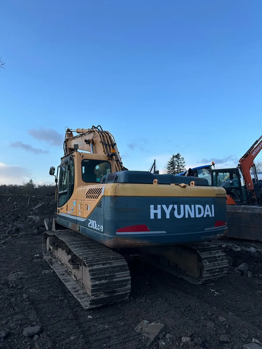 Hyundai 210lc-9 (hitachi Volvo 21ton digger) - Image 2