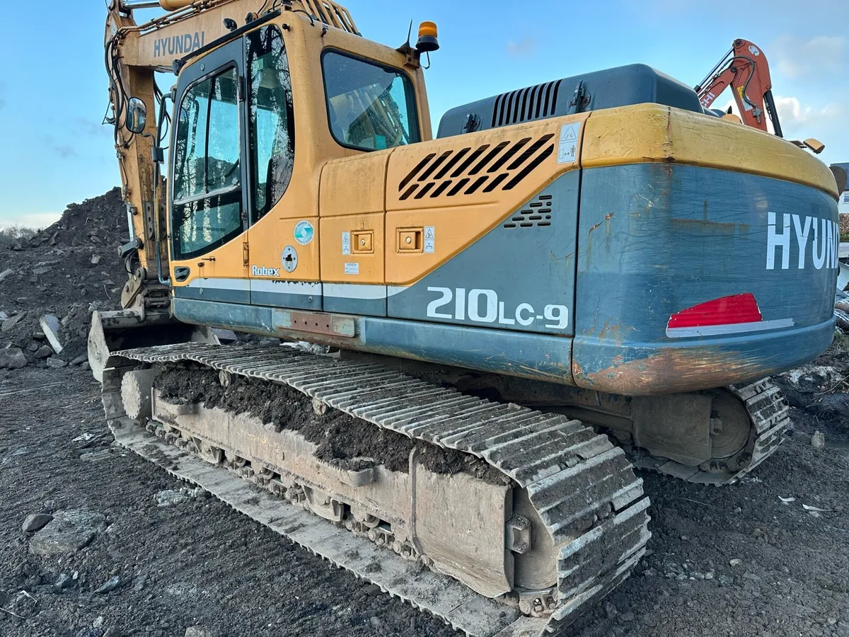 Hyundai 210lc-9 (hitachi Volvo 21ton digger) - Image 4
