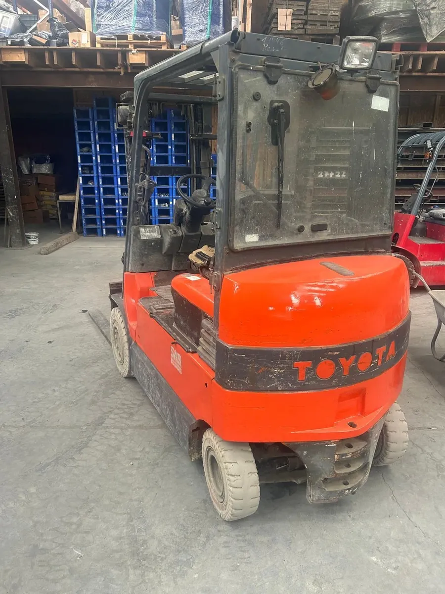 Forklift - Image 1
