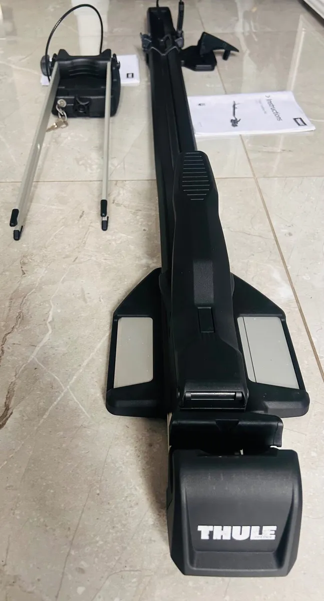 Thule roof mounted bike rack - Image 3