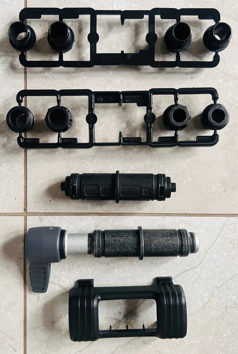 Thule roof mounted bike rack - Image 4