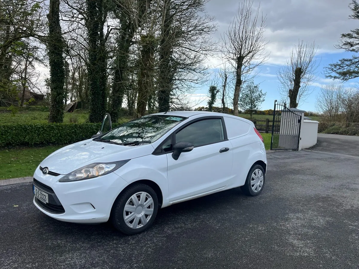 2012  Ford Fiesta Van - Image 2