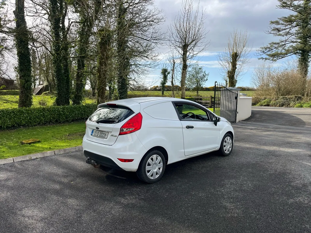 2012  Ford Fiesta Van - Image 3