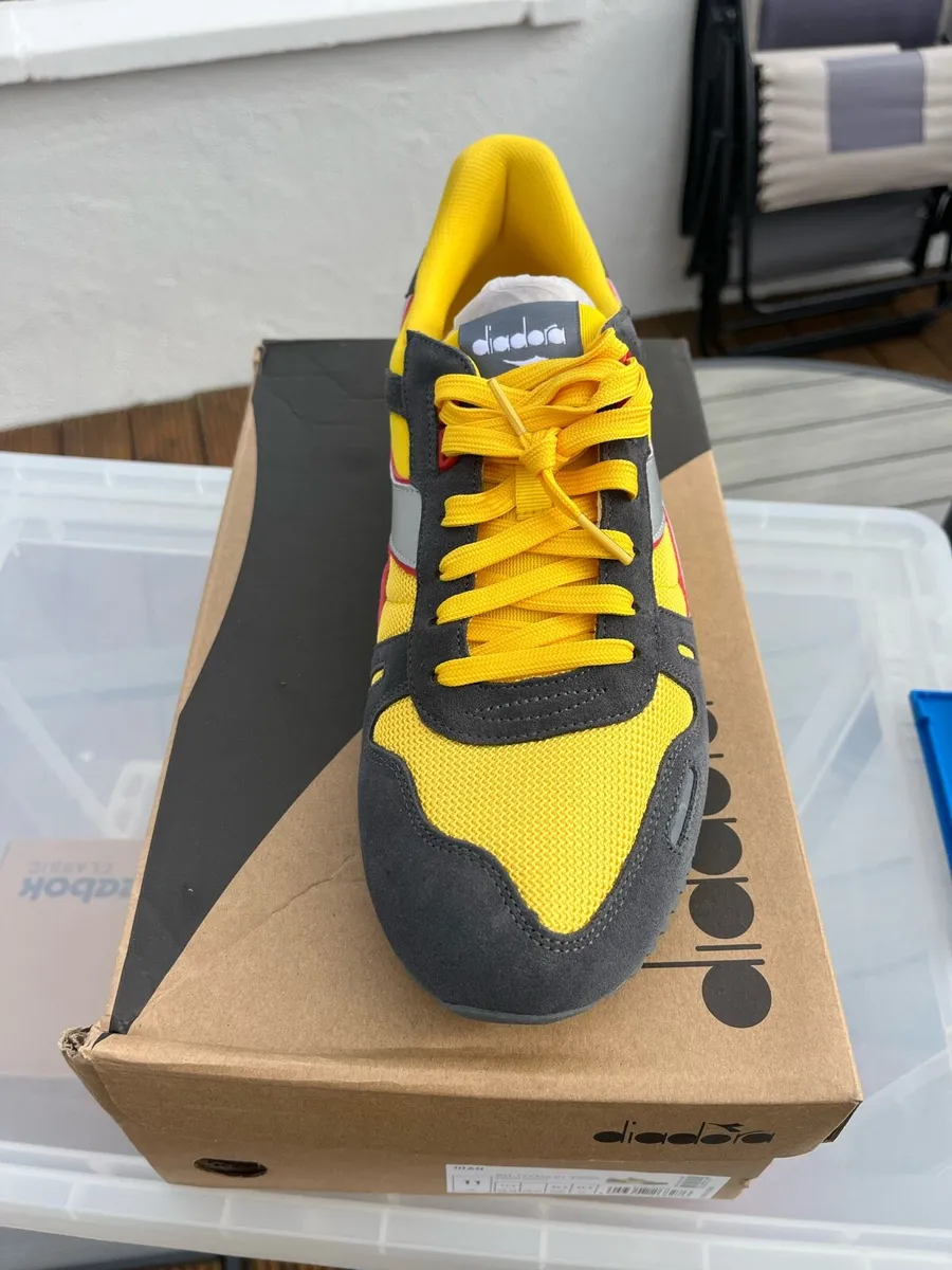 Trainers size 11 - Image 2