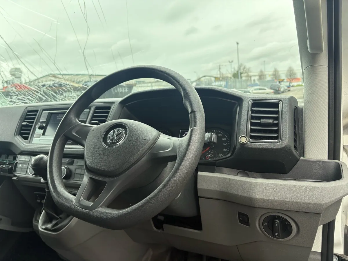 2024 Volkswagen crafter fridge van - Image 3