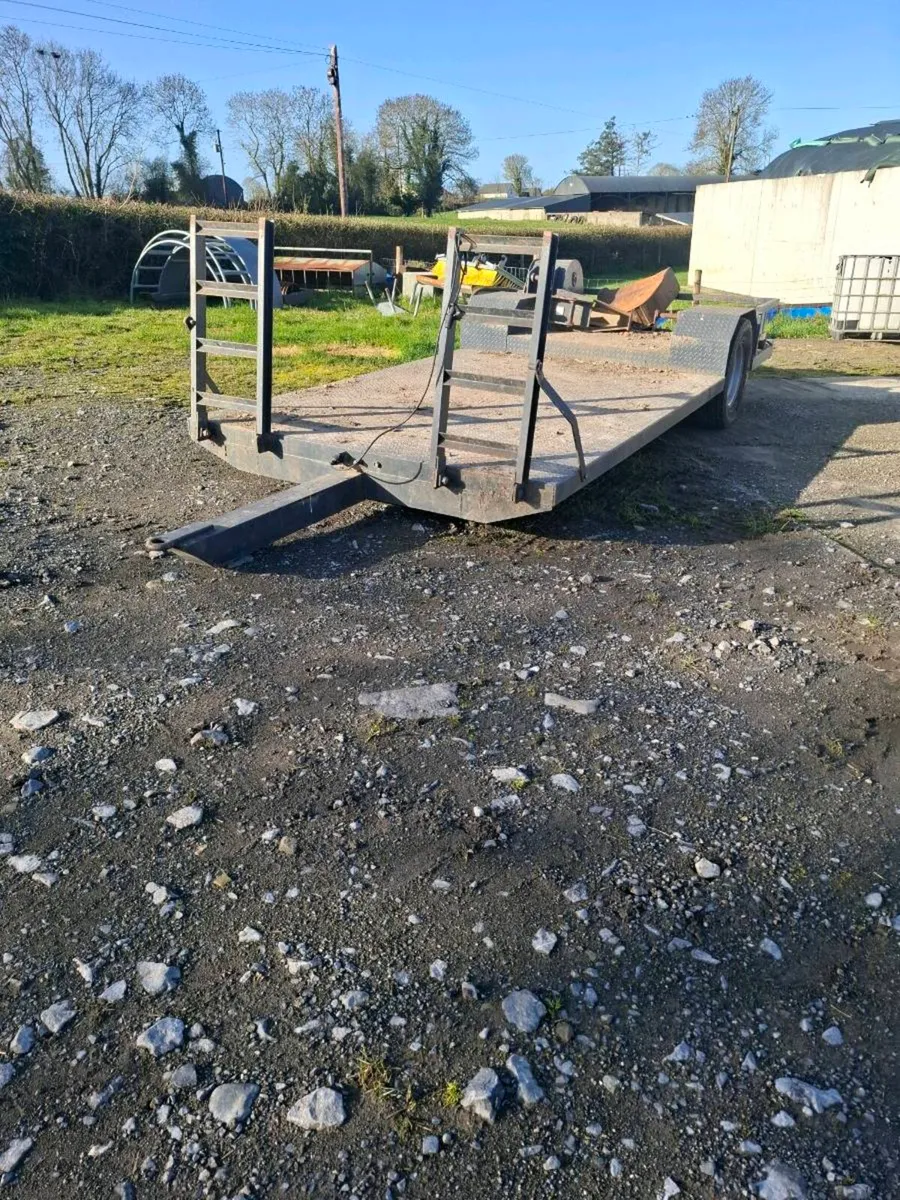 Low loader - Image 1