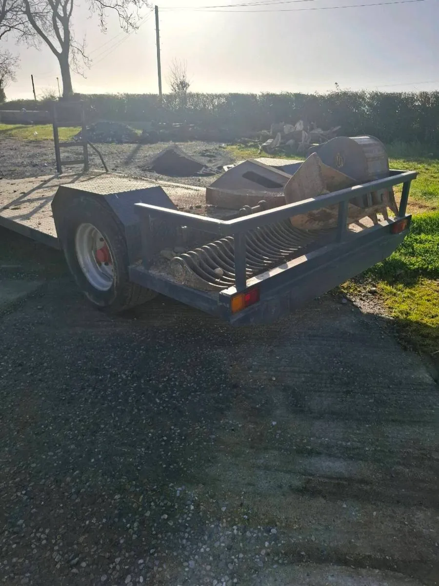 Low loader - Image 3