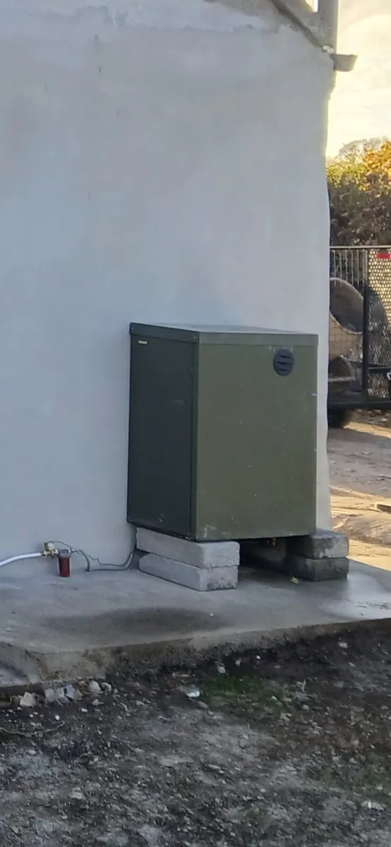 Warmflow oil boiler External - Image 2