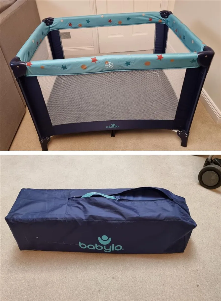 Travel cot