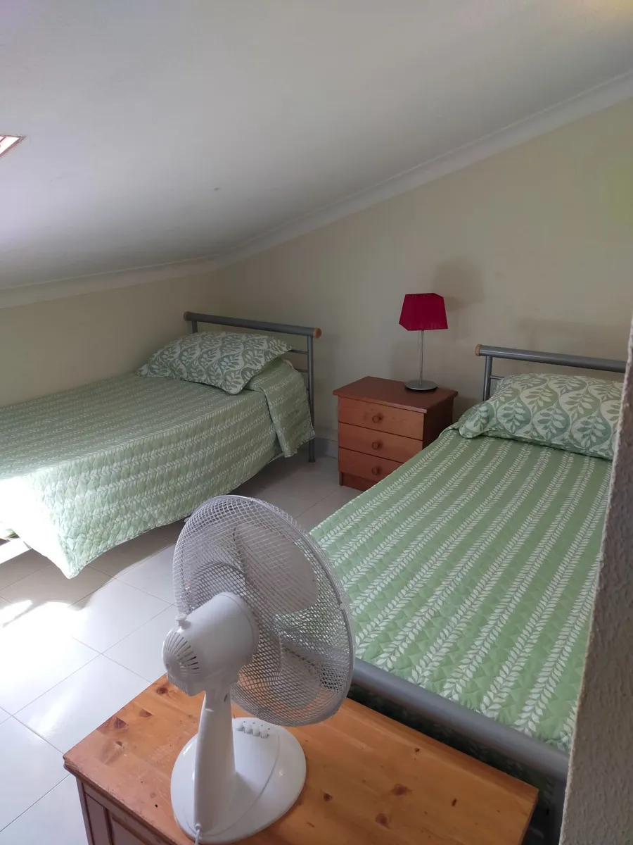 3 Bed Apt Sleeps 6 - Albufeira Algarve Portugal 4 - Image 3