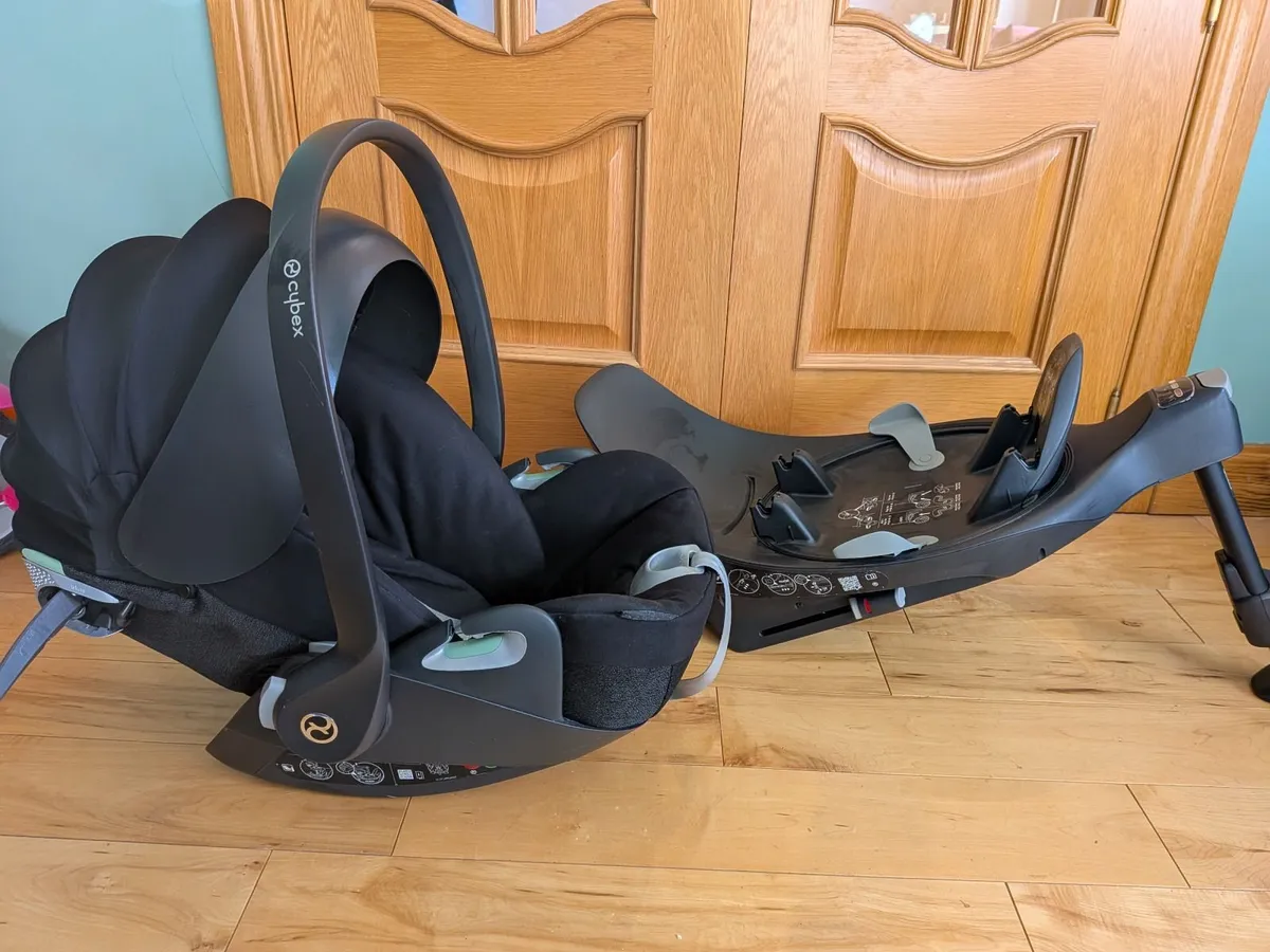 Cybex Cloud Z i-Size Car Seat & Base Z - Image 1