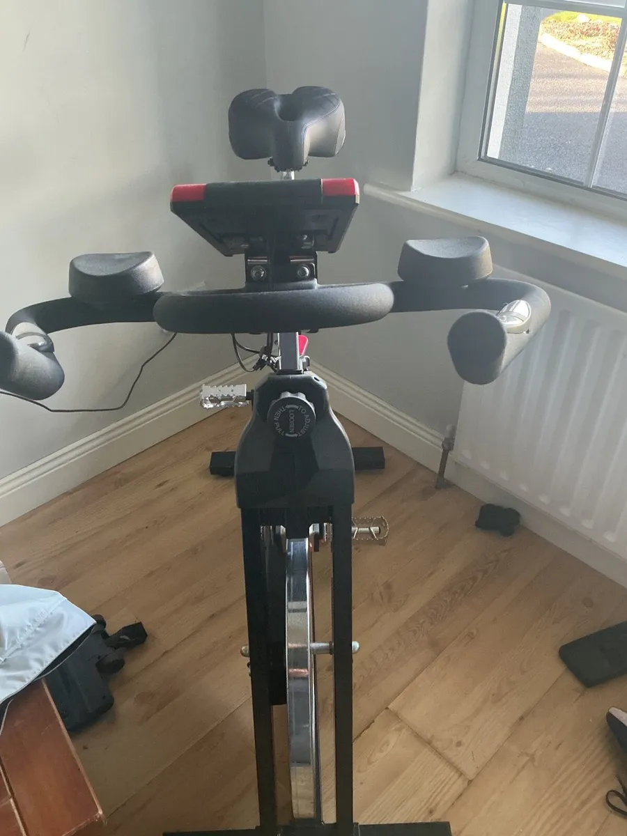 Exercise bike - Image 2