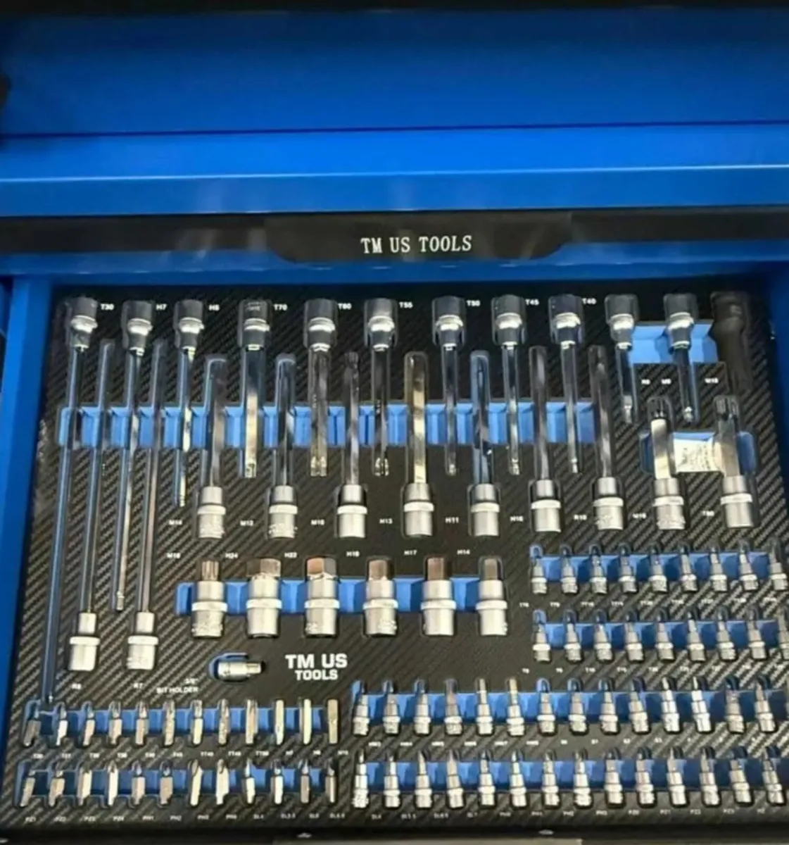 12 - 6 half loaded toolchest - Image 4