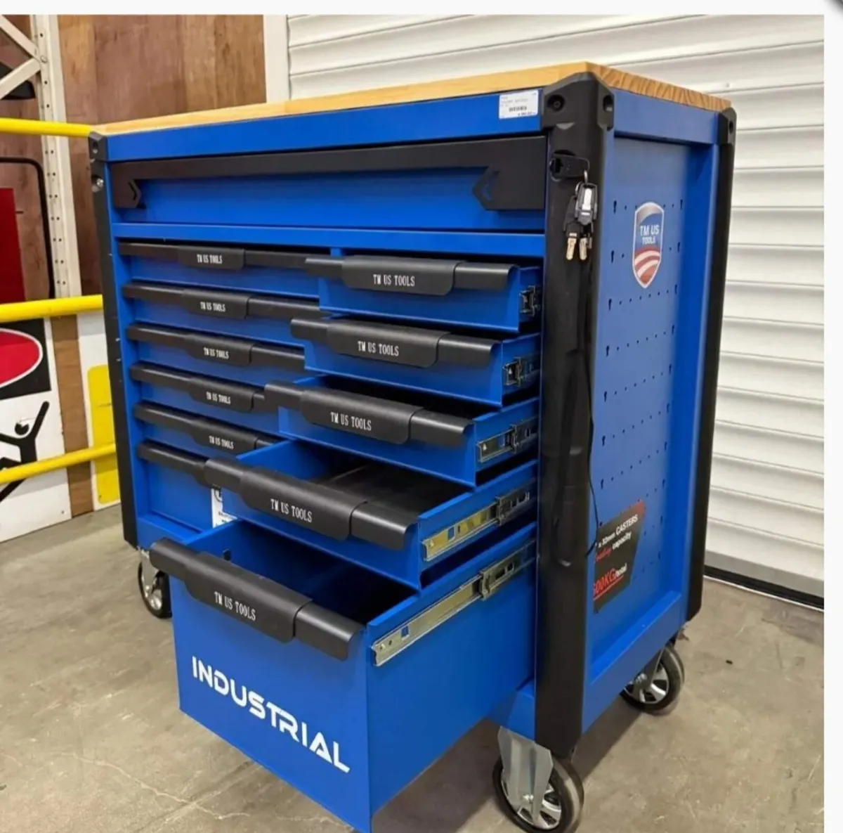12-6 half loaded toolchest - Image 1