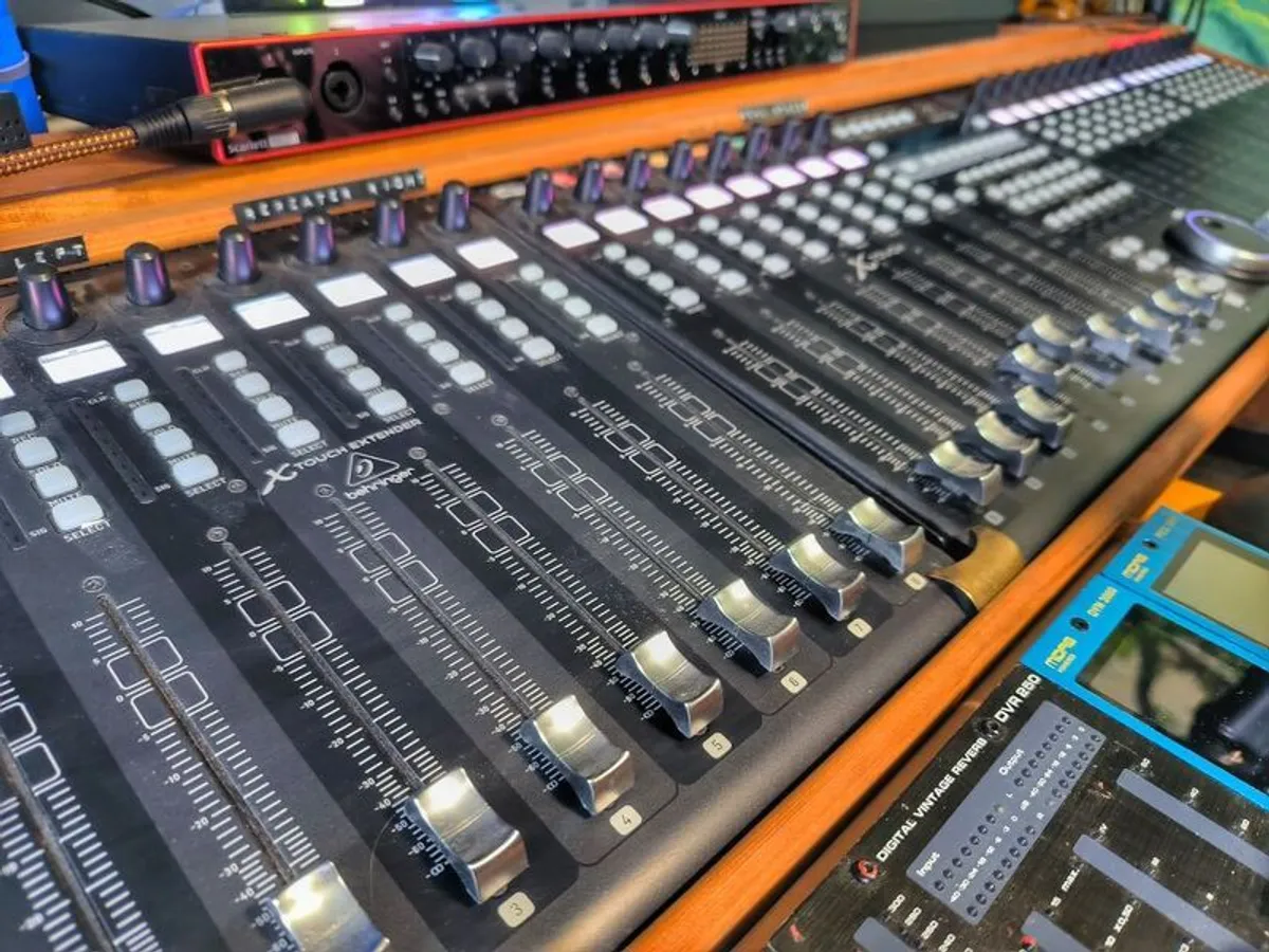 Behringer X-Touch + (3) X-Touch Extenders | 32-Fader Control Surface Bundle - Image 2