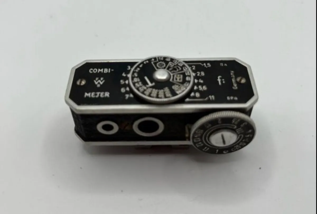 Vintage camera accessories - Image 4