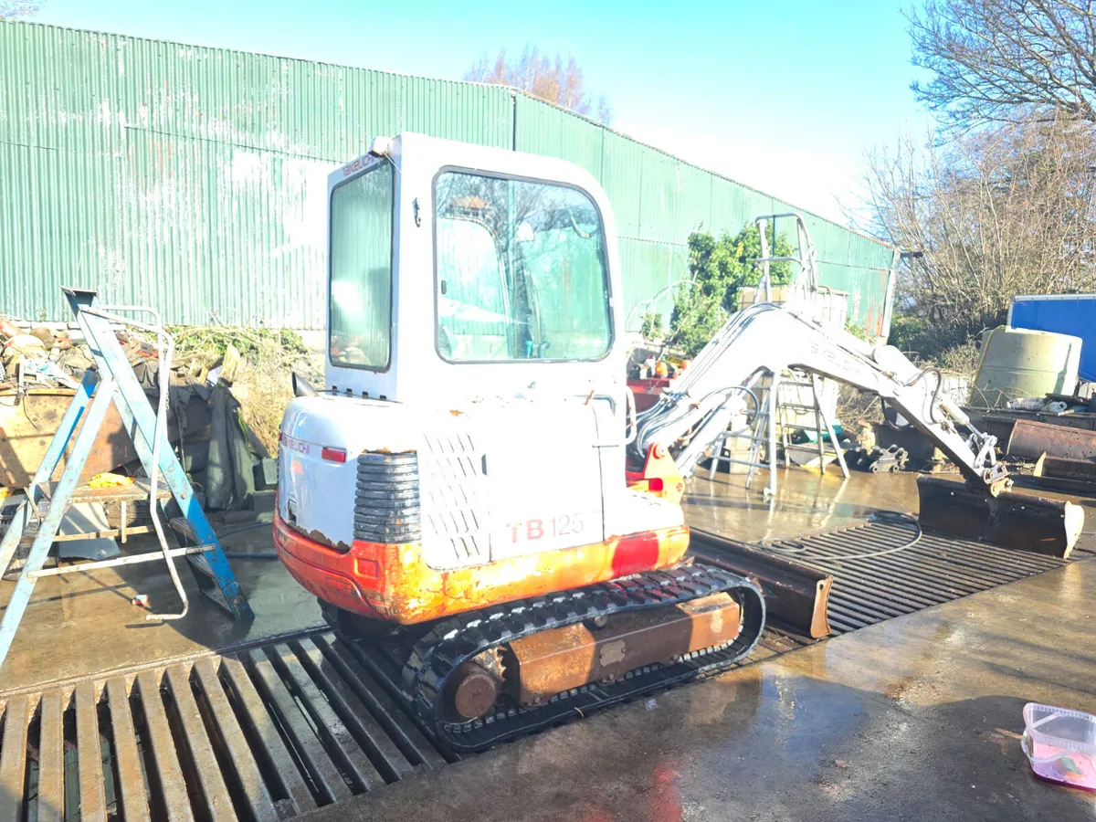 Takeuchi  tb125 - Image 3