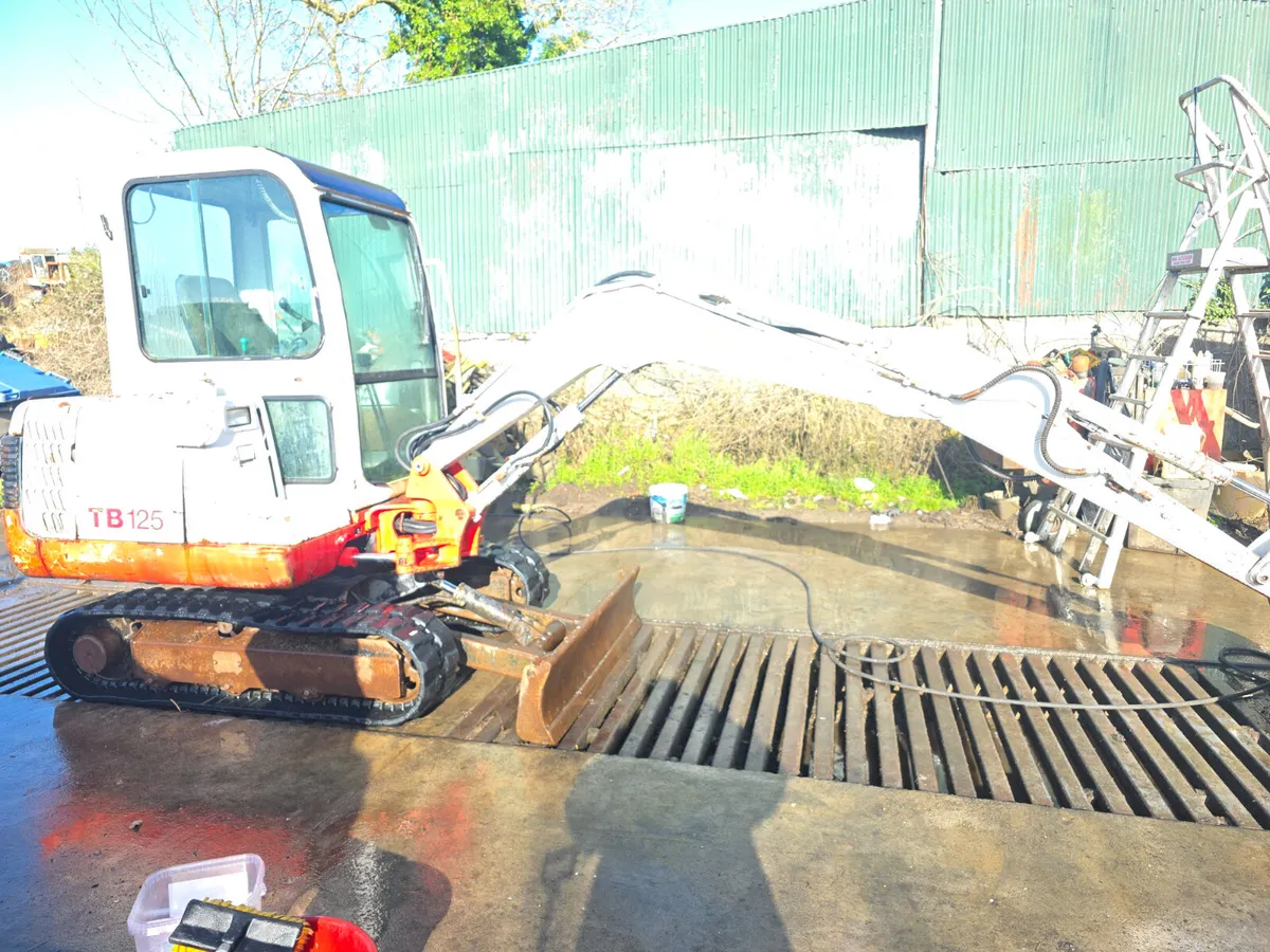 Takeuchi  tb125 - Image 4