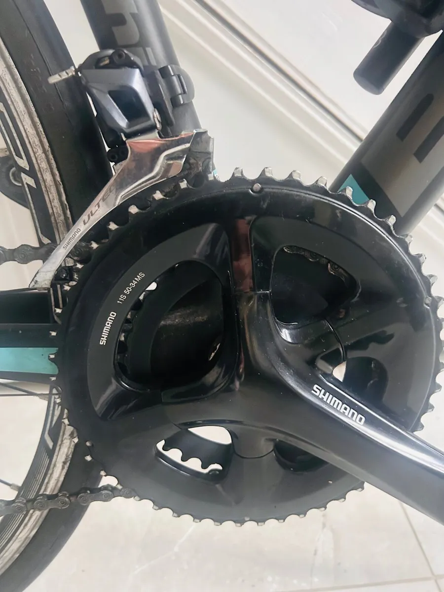 Bianchi Carbon Road bike - Image 4