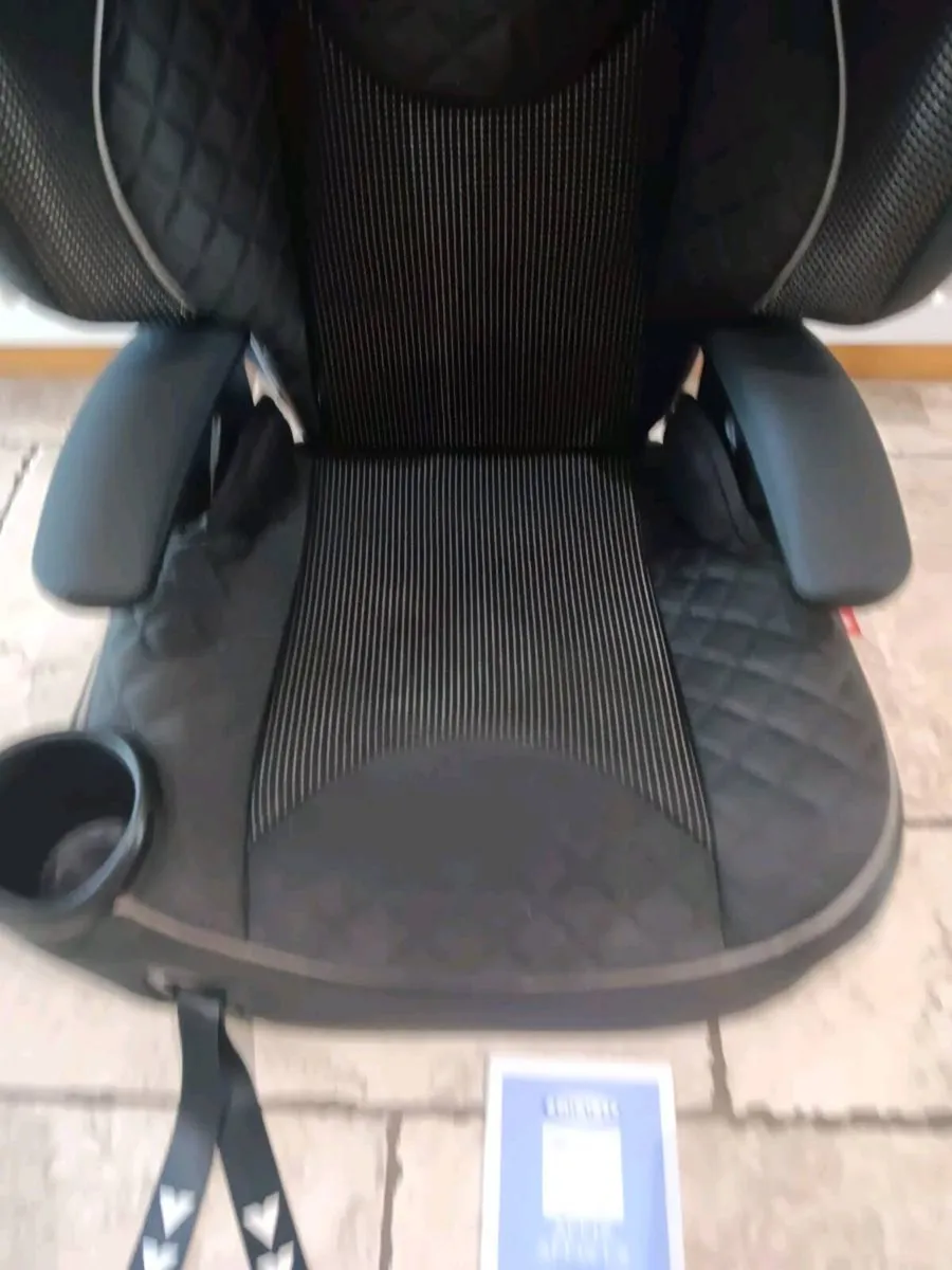 Graco booster seat - Image 3