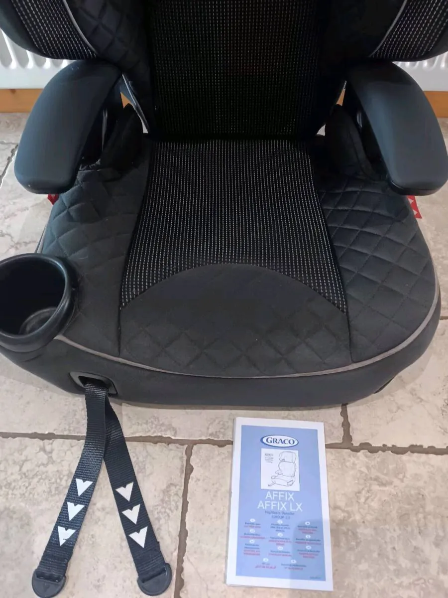 Graco booster seat - Image 4
