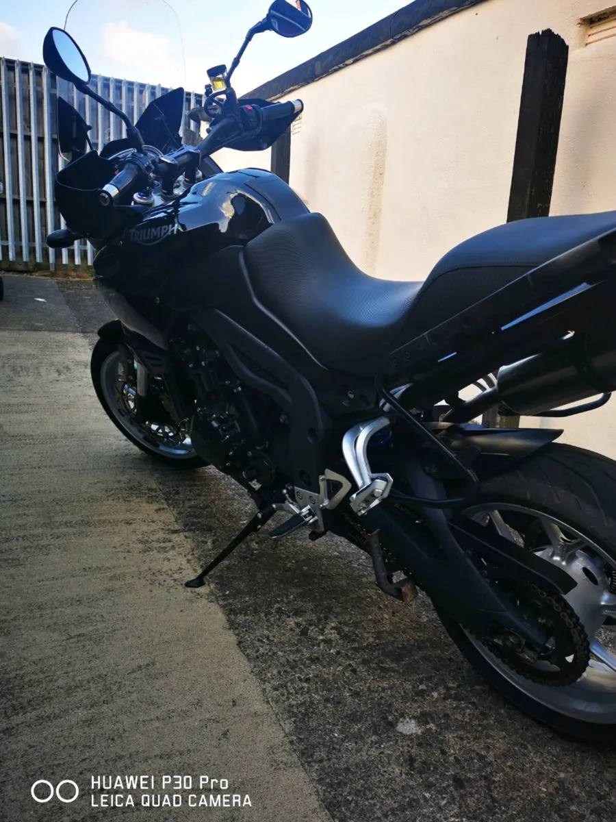 Triumph Tiger 1050 - Image 4