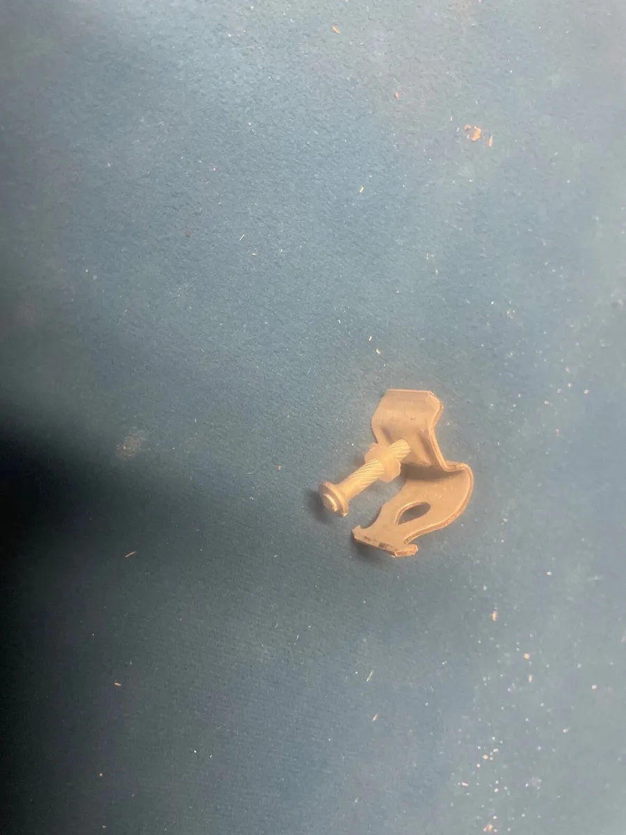 Hilti x-cc hanging clip - Image 2