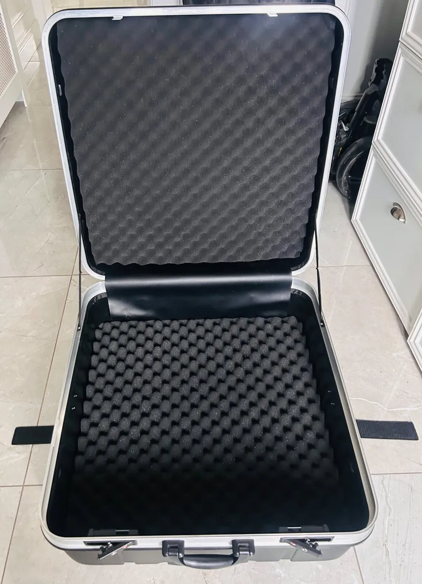 B&W hardcase for Brompton folding bike - Image 4