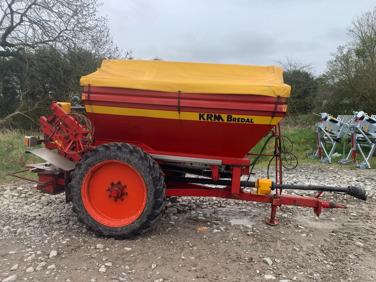 BREDAL K45 LIME / FERTILISER SPREADER (2008) - Image 1