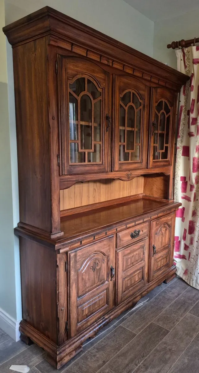 Pine dresser - Image 2