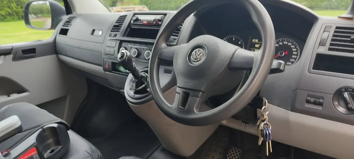 2013 Volkswagen Transporter T5.1 - Image 2