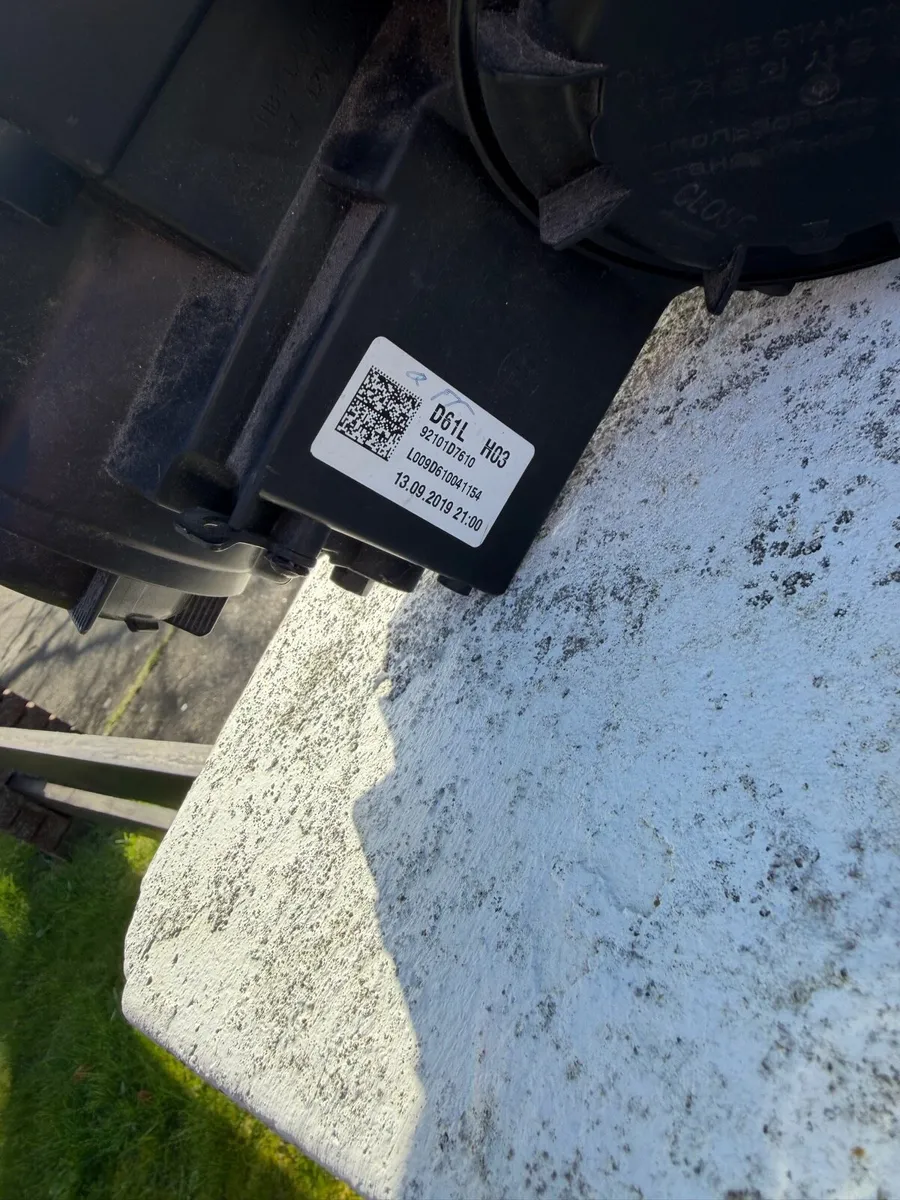 Hyundai Tucson Passenger Headlamp 2019-2020 - Image 3