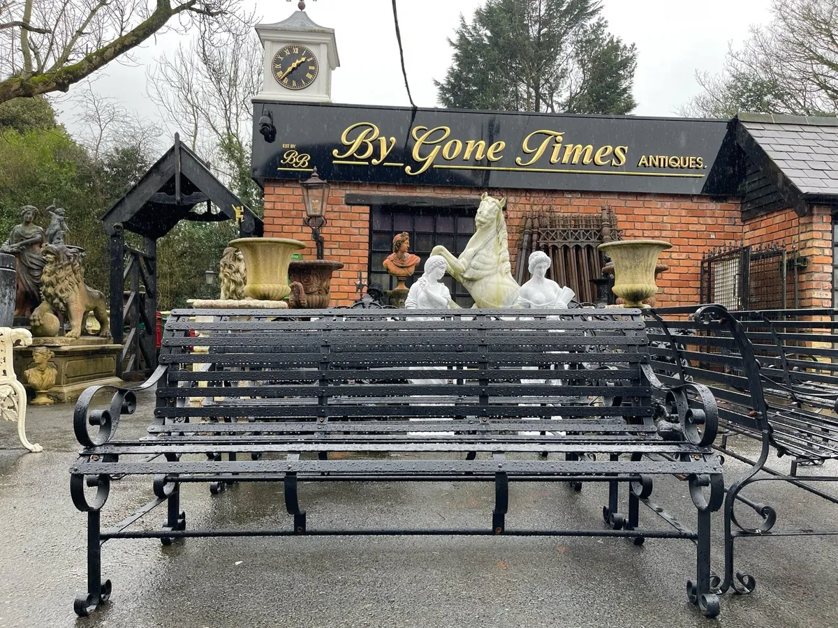 Estate style garden bench - Image 1