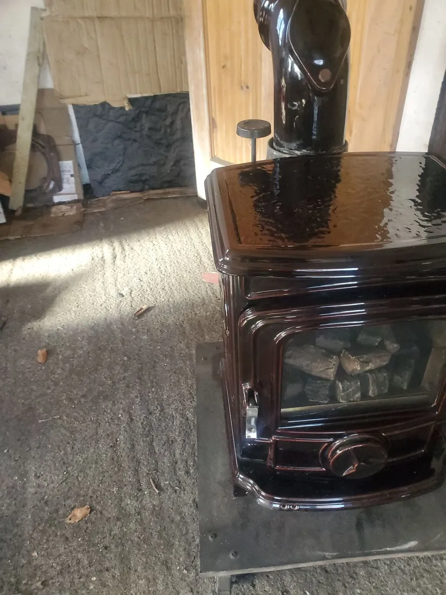 Stanley Oisin 5kw oil stove fully serviced - Image 2