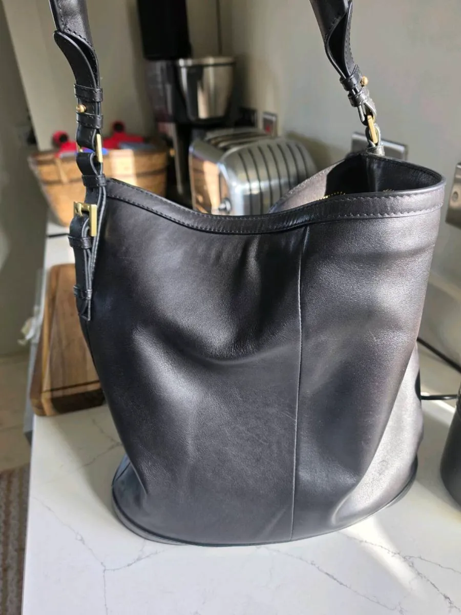 JOULES ladies bucket style bag, 100% leather - Image 2