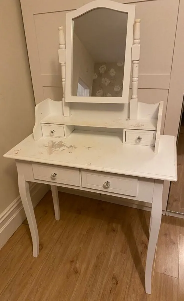 Dressing table with mirror and stool - Image 2