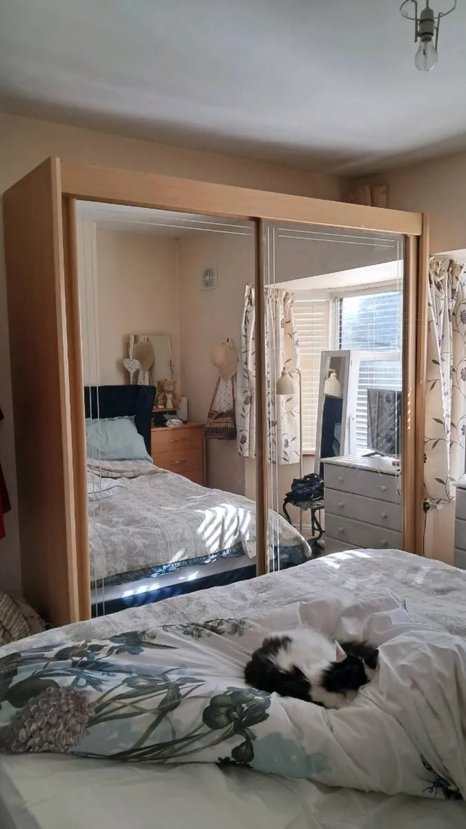 Double Mirror Sliding Wardrobe - Image 1