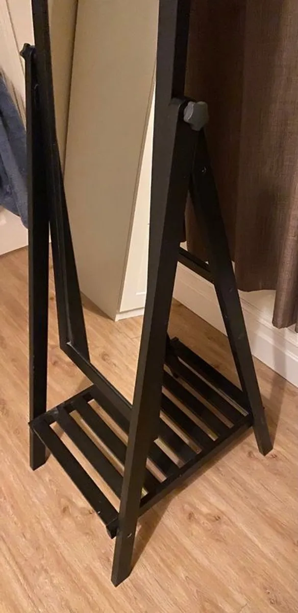 Free standing mirror - Image 2