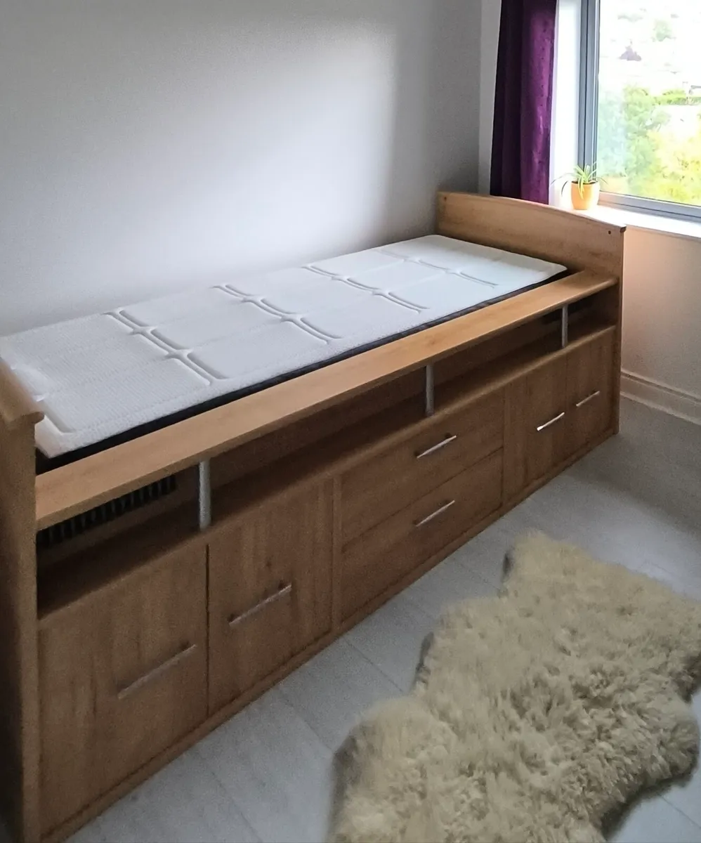 Single bed with storage - Image 1
