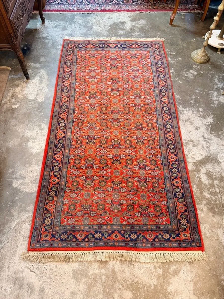 Beautiful Malayer Hand Knotted Persian Rug - Image 4