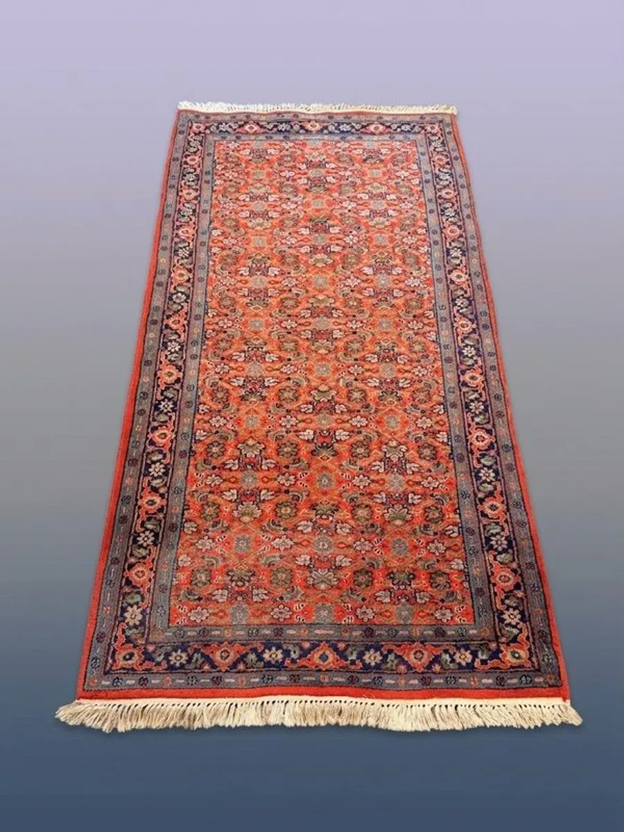 Beautiful Malayer Hand Knotted Persian Rug - Image 1