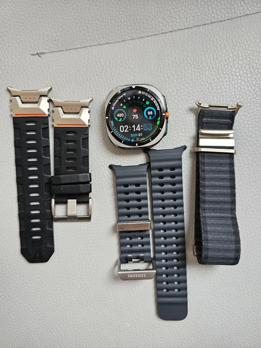 Samsung Galaxy watch ultra 47mm LTE Titanium - Image 1