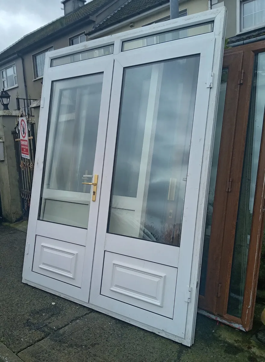 🐰🧺HIGH QUALITY PATIO DOORS AVAILABLE🧺🐰