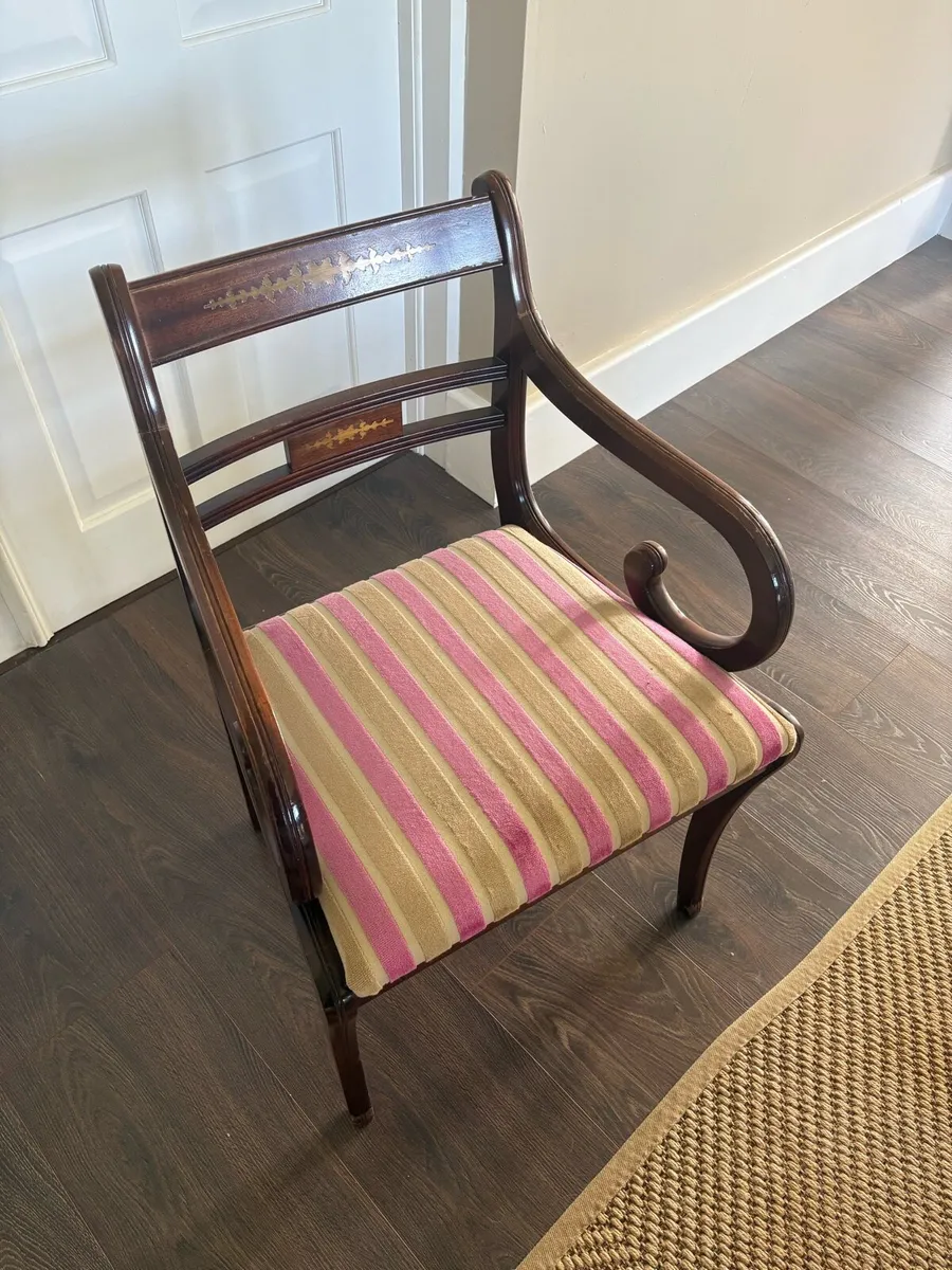 Dining Room Table - Image 4