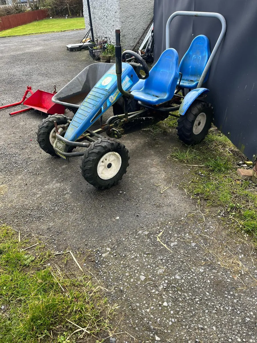 Berg go cart trailer and 2 implement for back - Image 2