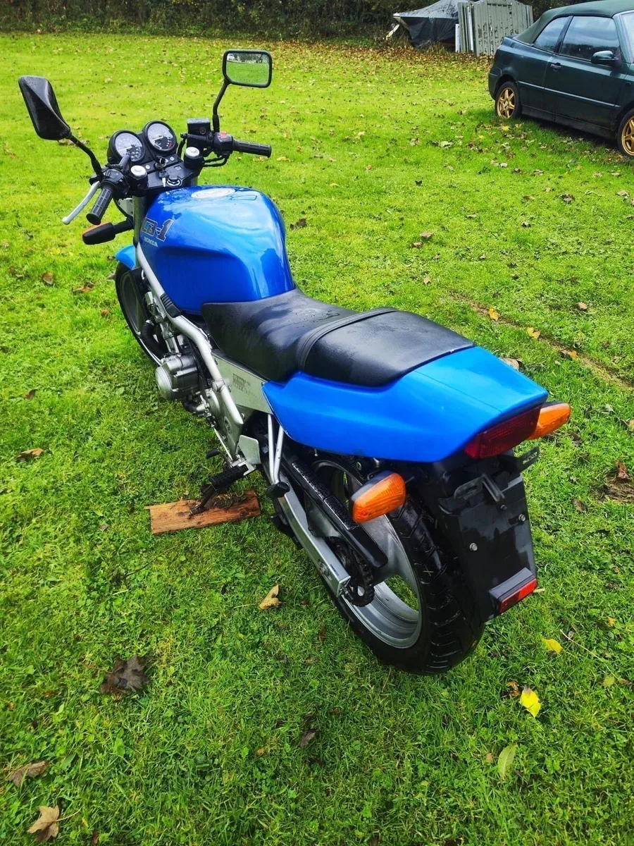 Honda Cb1 - 400cc 4 cylinders - Image 2