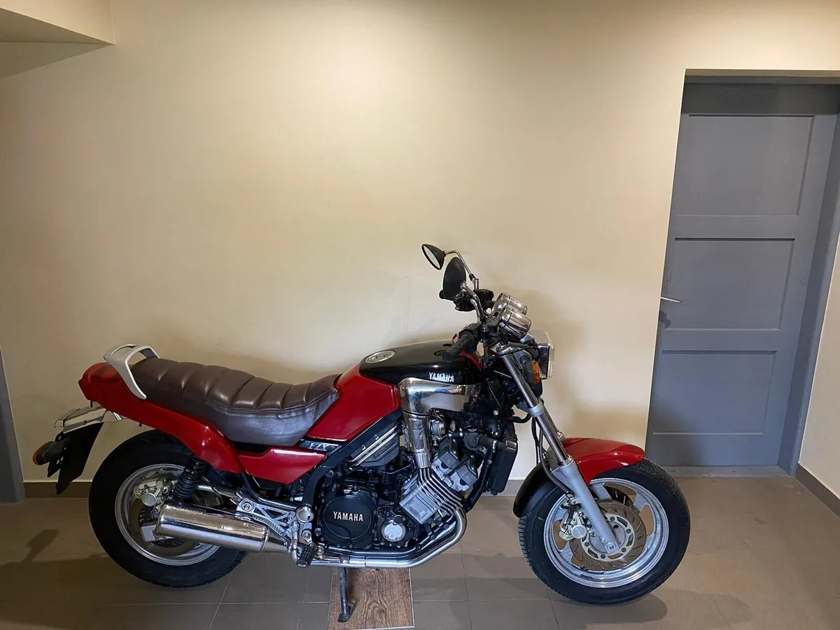 Yamaha fzx750 - baby v - max - Image 2