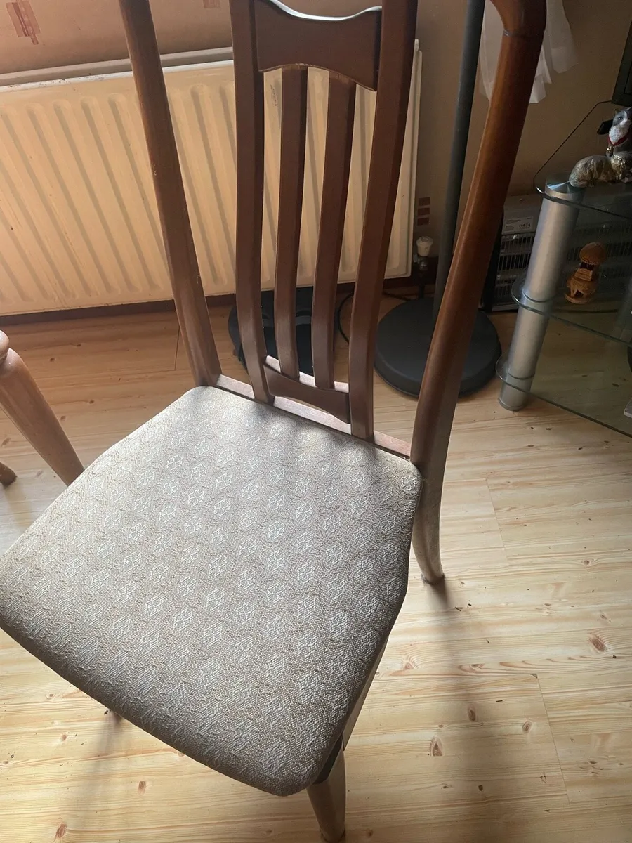 Dining table and six chairs - Image 3