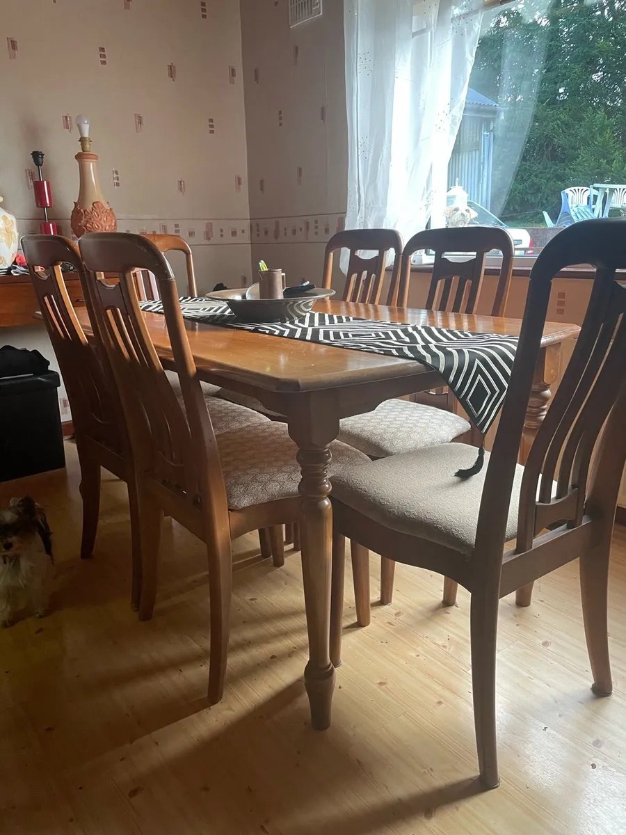 Dining table and six chairs - Image 4
